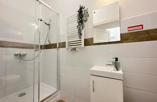 Orunia-St. Wojciech-Lipka House | Beta Room 10 min to Old Town Gdansk