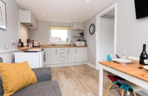Gatehouse-of-Fleet House | Beth's Bothy