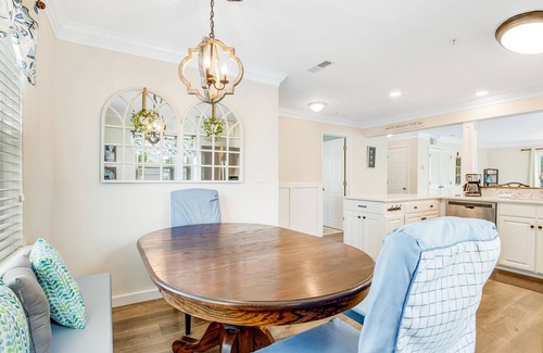 Ocean View Condo | Bethany Bay Dog-Friendly Getaway w/Free WiFi, Shared Pool, & Sports Courts