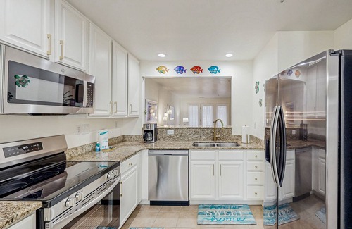Ocean View Condo | Bethany Bay First-Floor Condo with Pool, Tennis Court, & on site golf