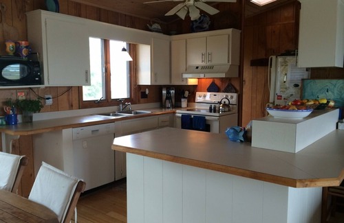 Bethany Beach House | Bethany~Bay View Retreat ~ Waterfront , Bird Watchers/Nature Lovers Delight!