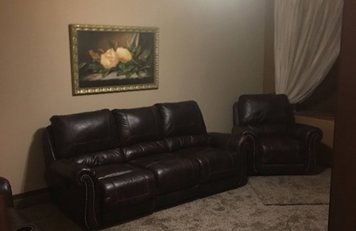 Northwest Heights House | Bethel Home - 3 Bed 2 Bath