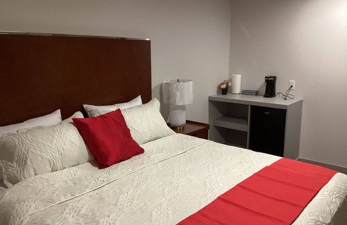 Elk Point Hotel | Bethel Hotel Elk Point