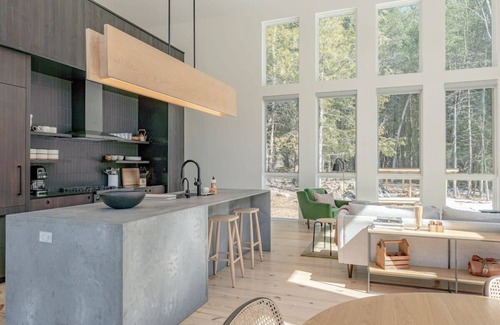 Swan Lake House | Bethel Pines: Secluded + Modern w/Sauna + Firepit