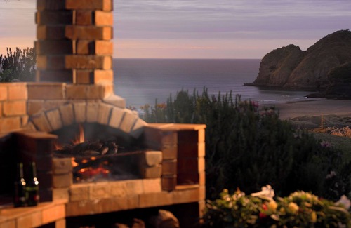 Te Henga Cottage | Bethells Beach Cottages natural luxury for humans being