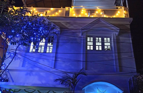 Kochi House | Bethesda Inn stands for serenity , hospitality and above all homely atmosphere.