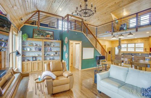 Hartsville House | Bethpage Home with Private Hot Tub and Game Room!