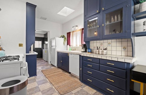 Las Cruces House | Beths House: A Charming Adobe Near Downtown