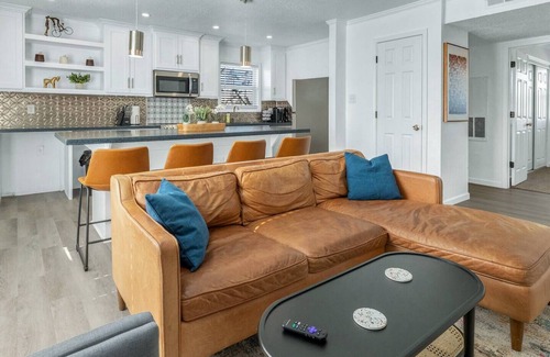 Royal Bryan Apartment | BethyKay: 2 Bedroom, Walk to A&M, Comfy King Beds