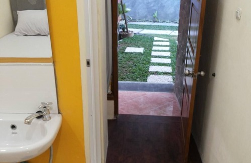 Kalasan House | Beto Guesthouse