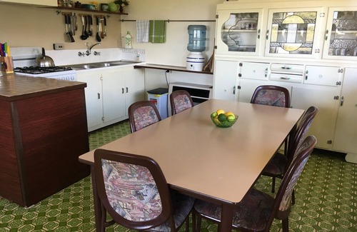 Windy Harbour Cottage | Betsea Cottage with Island Views - Welcome to your Wild, Windy Harbour Hideaway.