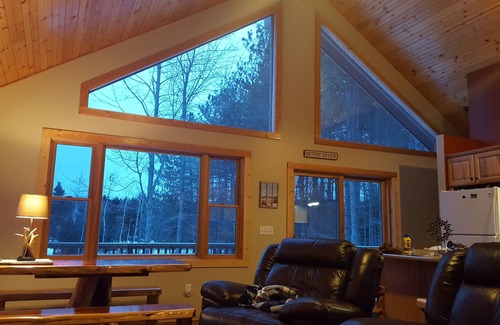 Thompsonville House | Betsie River Nature Retreat - Michigan - Minutes from Crystal Mountain