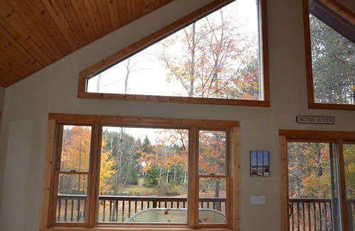 Thompsonville House | Betsie River Nature Retreat - Michigan - Minutes from Crystal Mountain