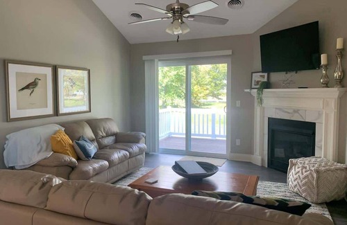 Quad Cities Condo | Bettendorf Condo: Fireplace, King Bed & Family Fun!