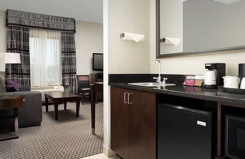 Athens Hotel | Better Choice for your Vacation! 2 Relaxing Units, Indoor Pool, Free Breakfast!