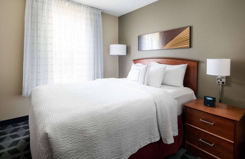 Renton Hotel | Better Choice for your Vacation! Pet-Friendly, Close to Seattle Chinese Garden