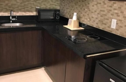 Spring Apartment | Better Choice For Your Vacation! Accessible location and Spacious unit awaits