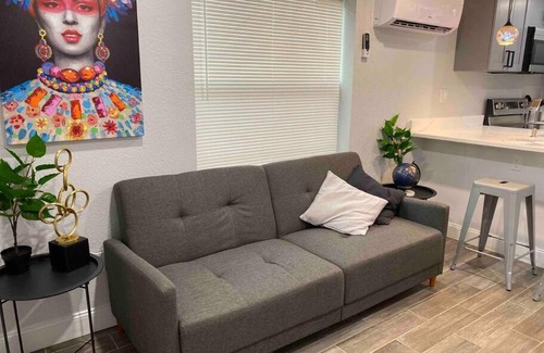Tampa Heights Apartment | Betterplace 2-Bedooms Walk to Armature Works and Downtown Tampa