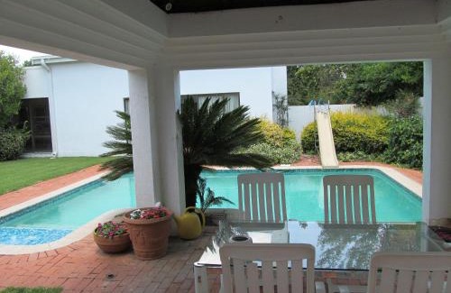 Kroonstad Cabin | Bettie's Luxury Lodge
