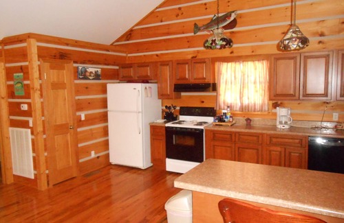 Buffalo Valley Cabin | Betty's Island Cabin Caney Fork River Trout Fishing