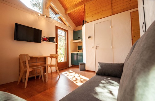 Saint-Crepin Ski Chalet | Between lakes and mountains