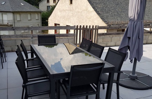 Orcival House | Between Puy de Dome and Sancy in central France +wifi. 11 pers+1 pers