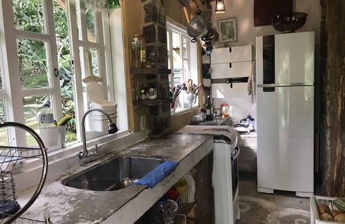 Ubatumirim House | Between the forest and the sea, Casa das Pedras.