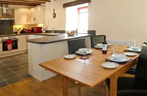 Rhyd-y-foel House | Beudy Bach