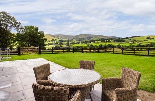 Cwmtirmynach House | Beudy