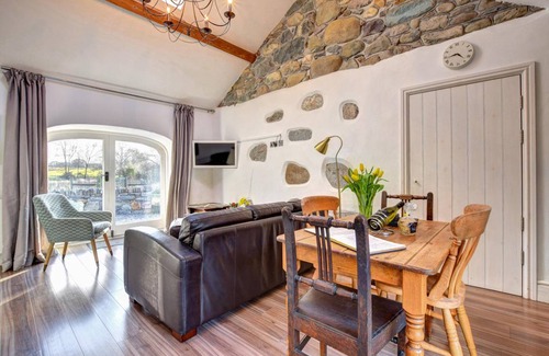 Brynrefail Cottage | Beudy Menai