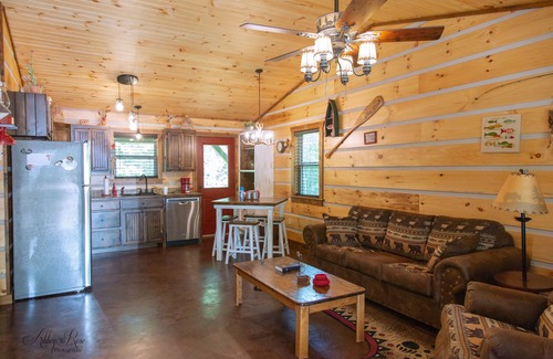 Harriet Cabin | Beulah Cabin - Just minutes from the lower Buffalo National River!