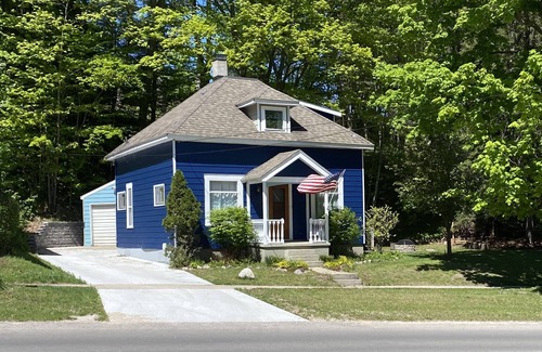 Beulah House | Beulah Vacation Rental - Birdsong Cottage
