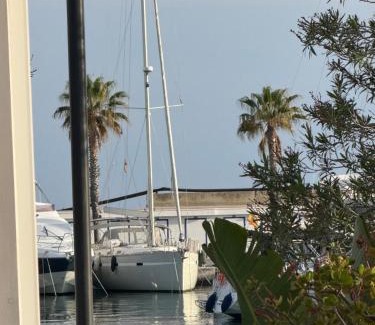 Vallpineda Boat Rental | Beverflor des mers