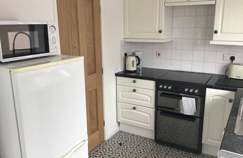 Prestatyn House | Beverley -Ffrith Beach Prestatyn N Wales bungalow near golden beach with Hot Tub