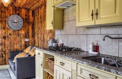 Knott End-on-Sea Cottage | Beverley's Hideaway - UK44691