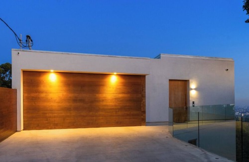 Beverly Hills Villa | Beverly Grove Modern - Modern Estate w/Japanese Garden & LA Views