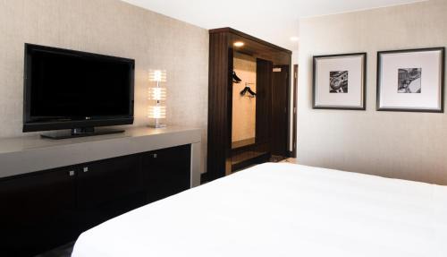 Pico - Robertson Hotel | Beverly Hills Marriott