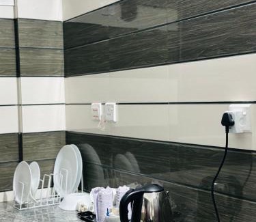 Sulthan Bathery Hotel | BEVERLY SUITES