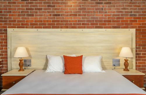 Mount Lavinia Hotel | Beverly Suites Mount Lavinia