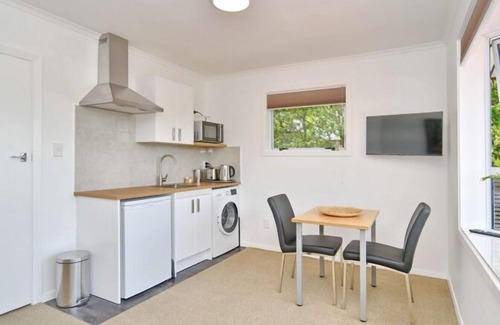 Avonhead Apartment | Bevington - Renovated 1 bedroom Studio
