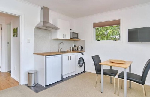 Avonhead Apartment | Bevington - Renovated 1 bedroom Studio