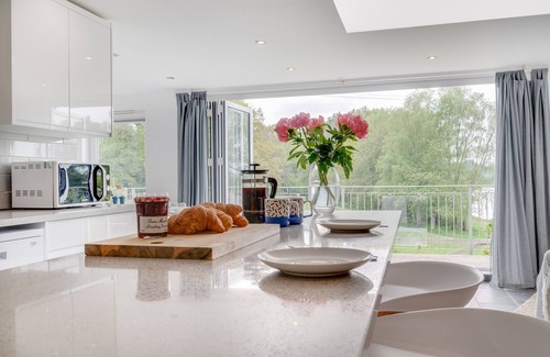 Wadhurst House | Bewl Cottage - Three Bedroom House, Sleeps 5