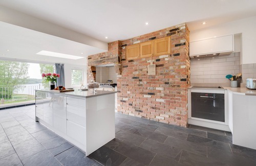 Wadhurst House | Bewl Cottage - Three Bedroom House, Sleeps 5