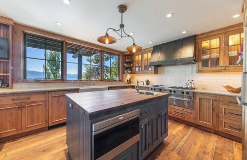 Carnelian Bay House | Beyond the Blue Lakefront Escape by Tahoe Getaways - Pet Friendly, 6BR with Pier, Buoy & Hot Tub