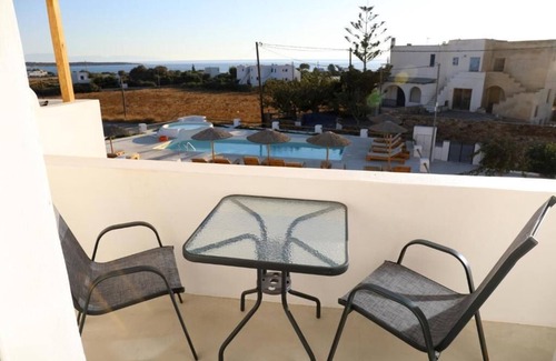 Kastraki Apartment | BH440 - C - Suite Naxos