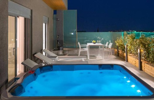 Psinthos Apartment | BH523 - C - Suite Rhodes