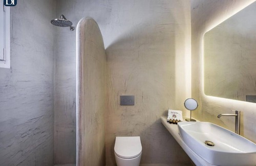 Messaria Apartment | BH585 - C - Suite Santorini