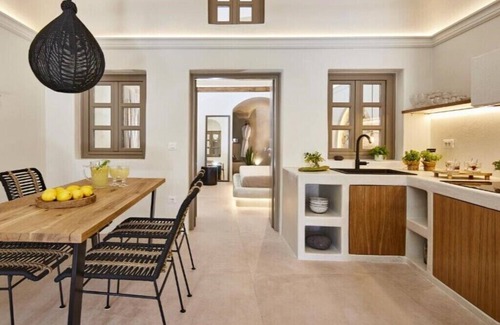 Karterados Apartment | BH714 - C - Suite Santorini