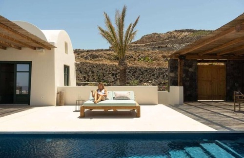 Santorini Villa | BH907 - C - Villa Santorini