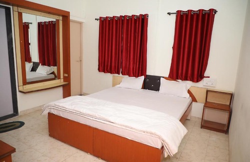 Satara Hotel | Bharat Residency, Satara